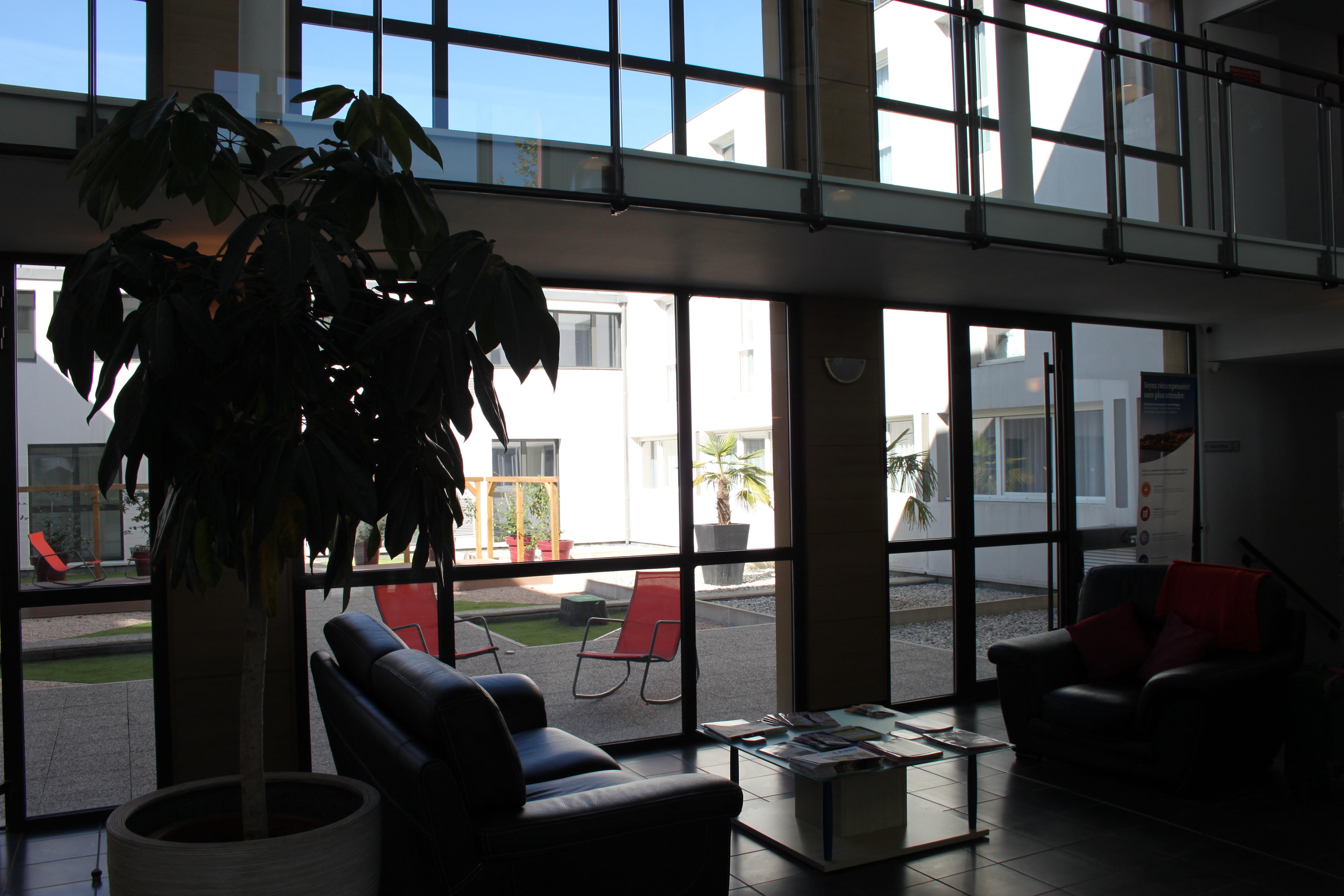 Comfort Suites Pau Idron Bagian luar foto