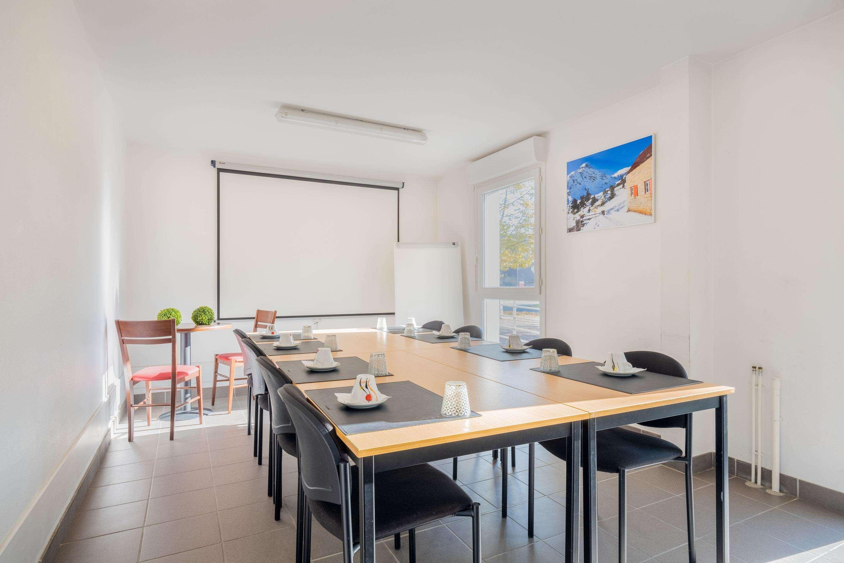 Comfort Suites Pau Idron Bagian luar foto