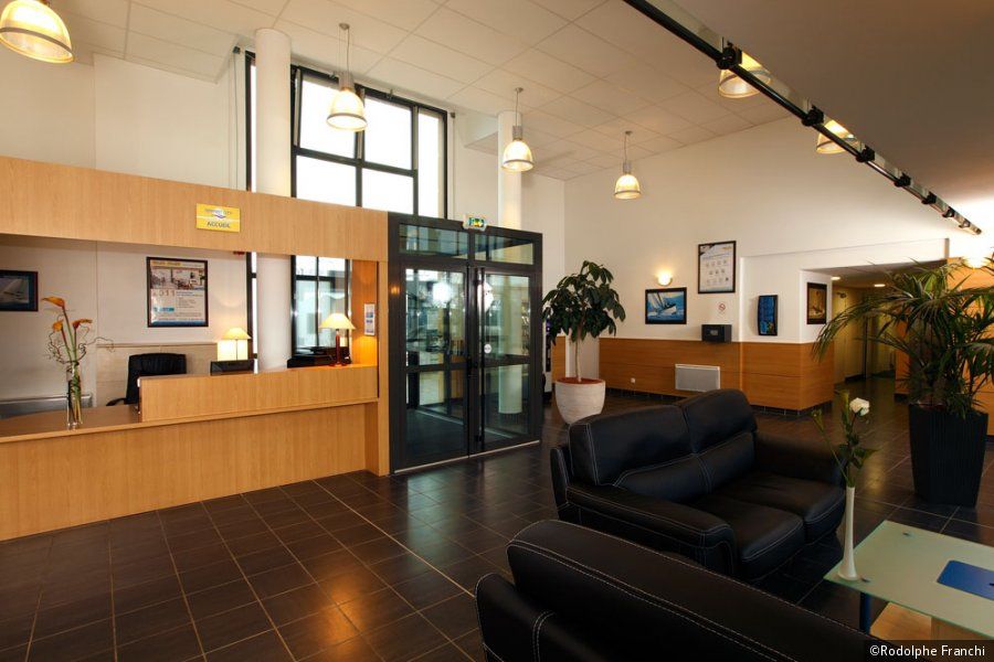 Comfort Suites Pau Idron Bagian luar foto